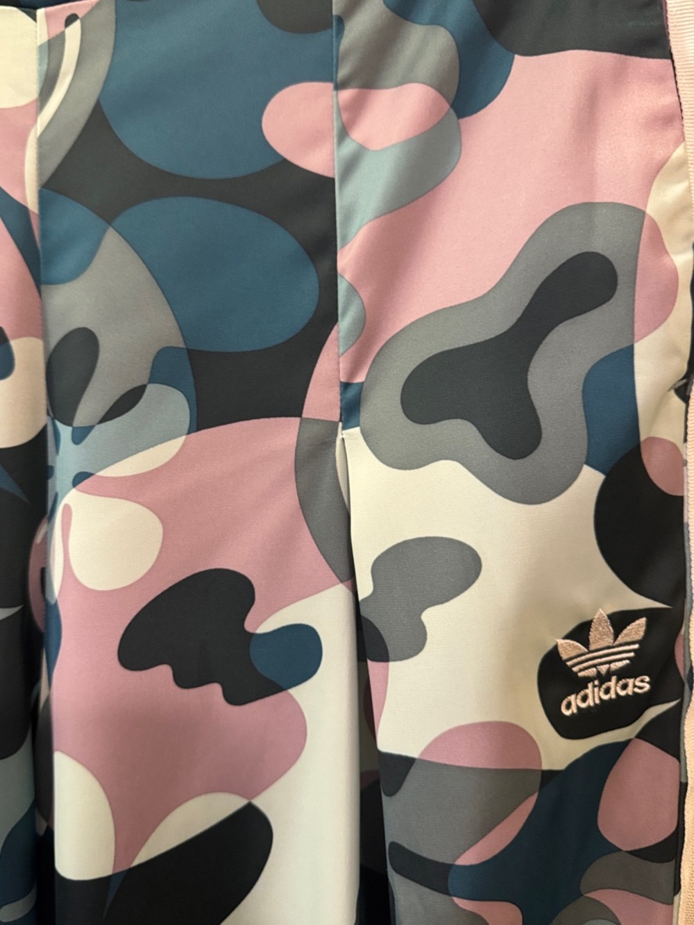 adidas Haddie Stewart Camo Smiley Wide-Leg Track Pants - Picture 3 of 8